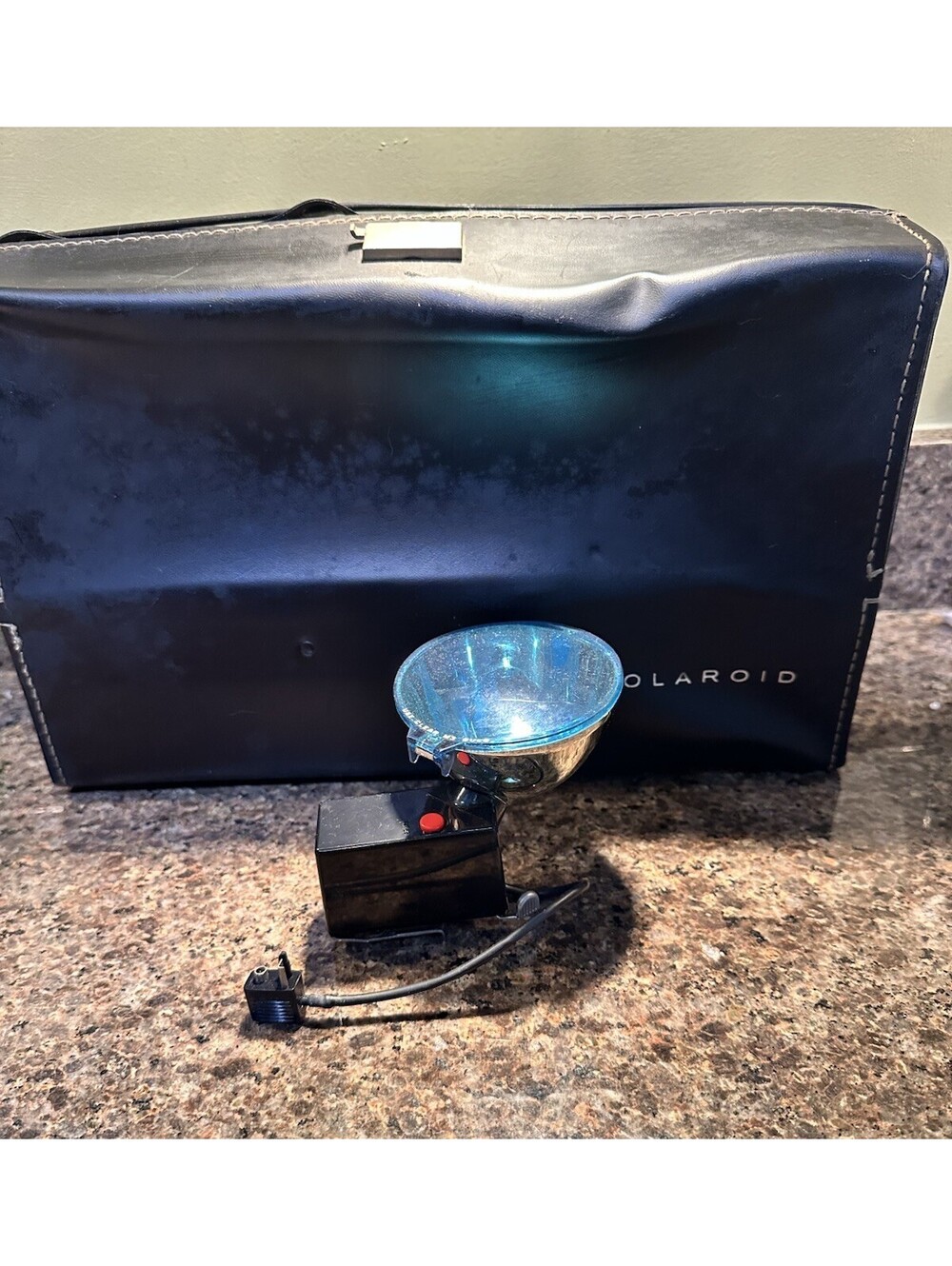 Vintage Polaroid Model 268 Flashgun Attachment with Hard Carrying Case